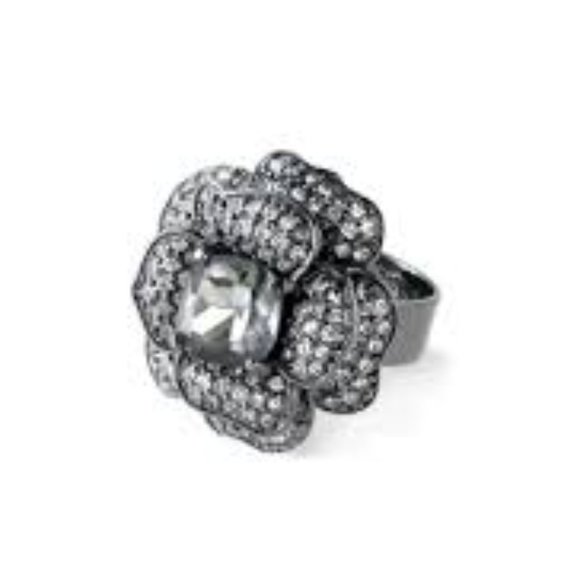 Stella and Dot Belle Fleur Ring - Picture 1 of 3